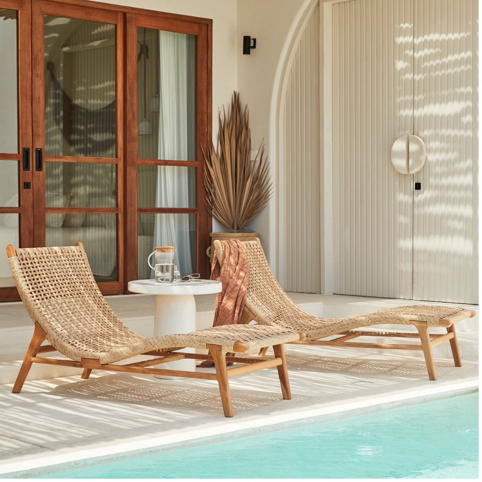 Natural Teak Sun Lounger – Durable Outdoor Furniture for Resorts & Hotels - Wholesale Outdoor Furniture Supplier - Image 8