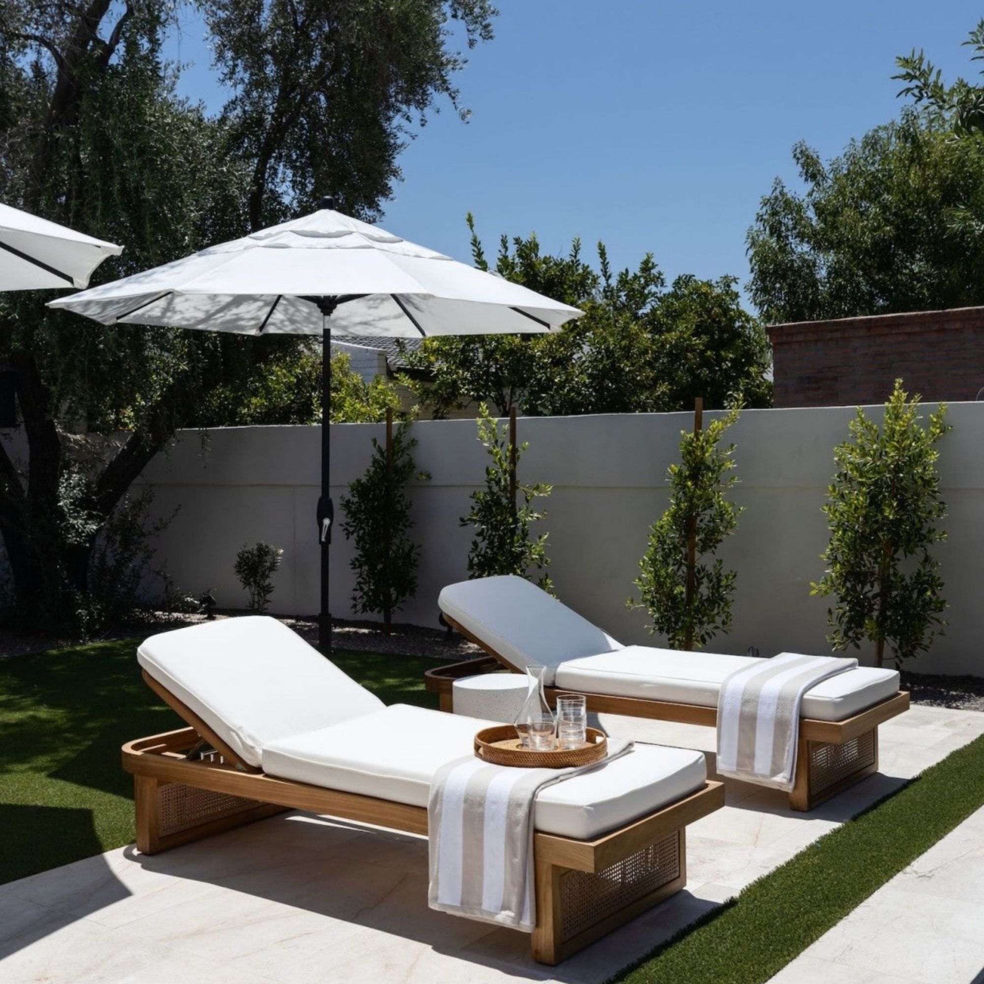 Solid Teak Wood Sun Bed – Handmade Outdoor Lounger Wholesale - Image 3