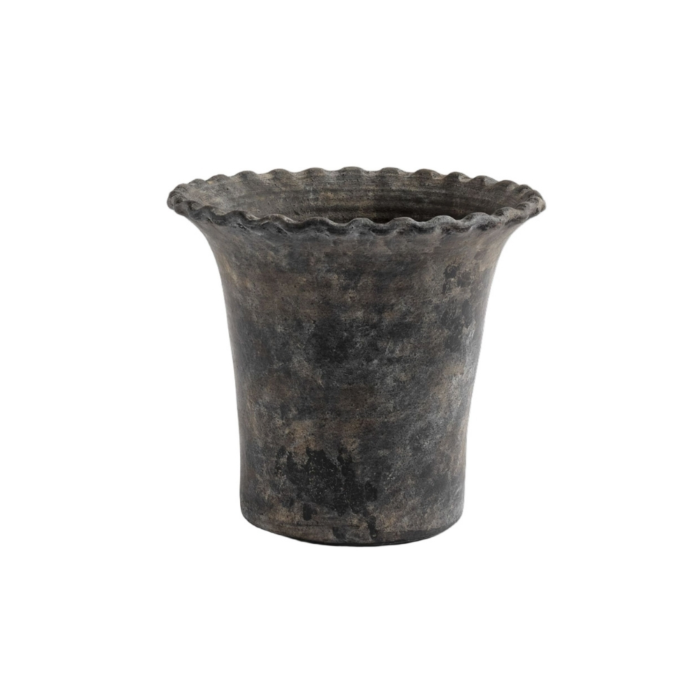 Artisan Terracotta Clay Planter – Handmade Large Flower Pot for Indoor & Outdoor, Rustic Decorative Home Accent